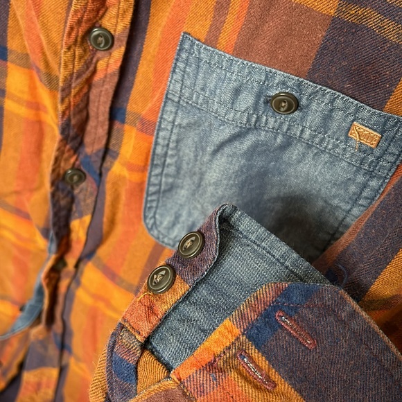 Men’s button up - Picture 3 of 3